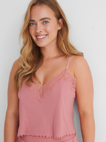 Chemise de nuit 'Mia' hunkemöller x NA-KD en rose : devant