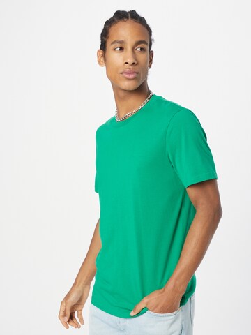 ARMEDANGELS Regular Fit T-Shirt 'James' (GOTS) in Grün: predná strana