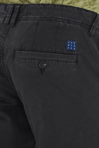 BLEND Slim fit Chino Pants in Black
