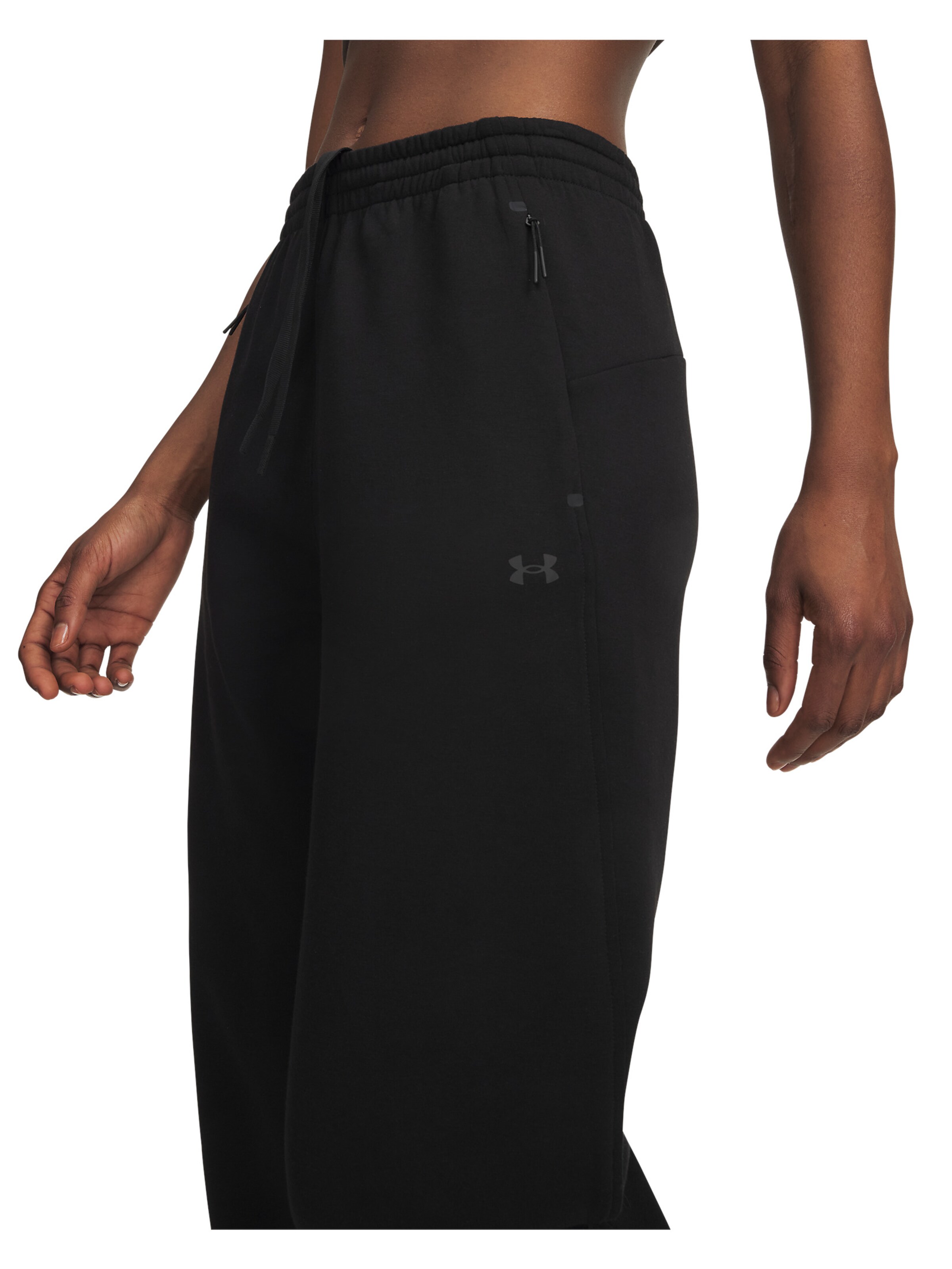 UNDER ARMOUR Loosefit Sportbroek 'Unstoppable' in Zwart