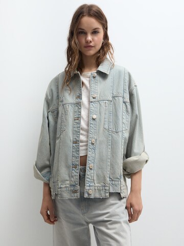 Pull&Bear Between-Season Jacket in Blue: front