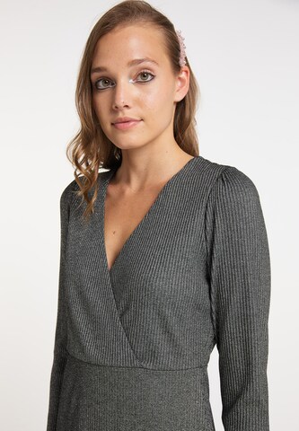 myMo at night - Vestido en negro