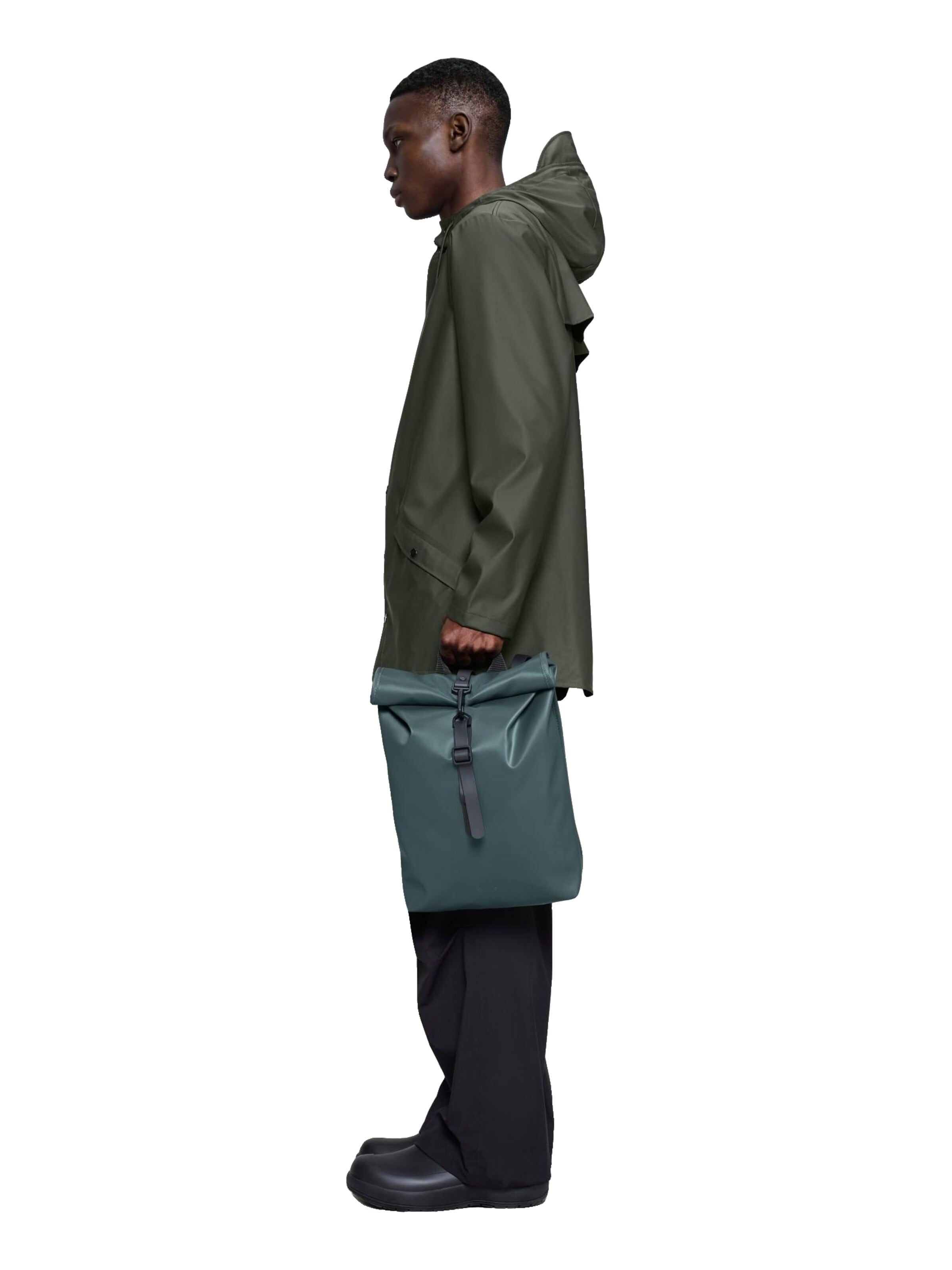 RAINS Rucksack 'Rolltop'‌‌‌‌‌ in Grün
