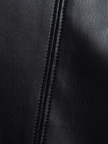 Chicco Regular Trousers in Black
