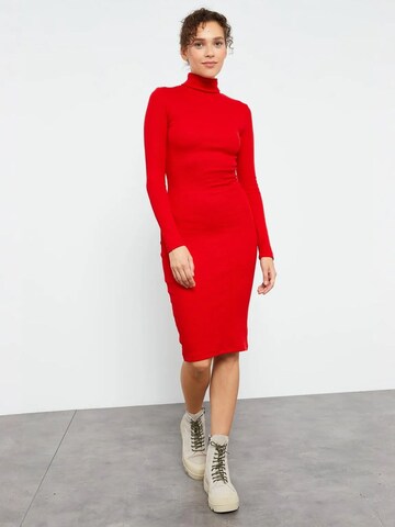 Robe Tommy Life en rouge