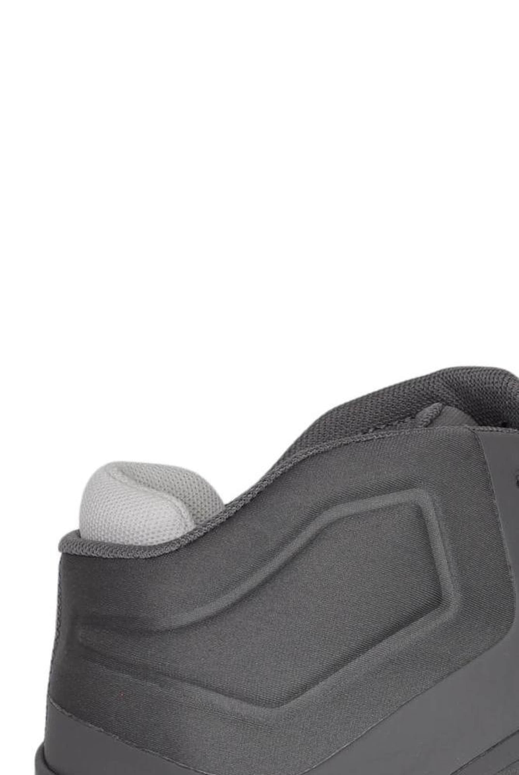 LACOSTE Sneaker 40,5 in Grau