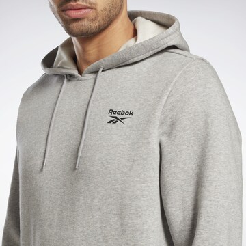 Reebok Sportsweatshirt ' Reebok Identity Fleece Over-the-Head Hoodie ' in Grijs