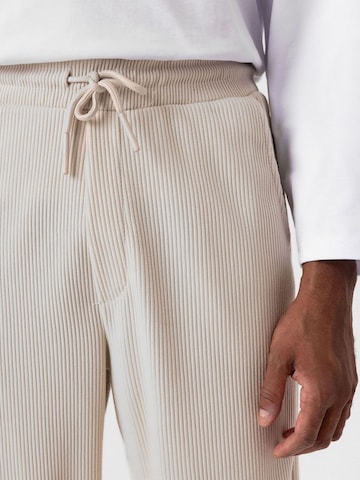 Loosefit Pantaloni 'Rafael' di Antioch in bianco