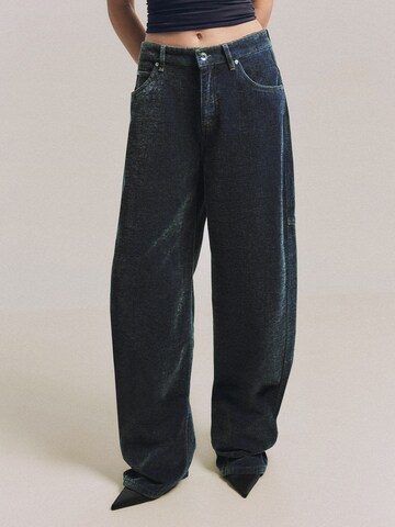 Bershka Barrel Jeans i blå: framsida