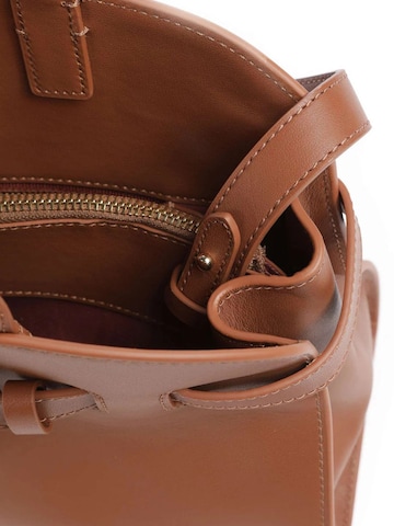Borsa a mano 'Sabine Handbag' di Coccinelle in marrone