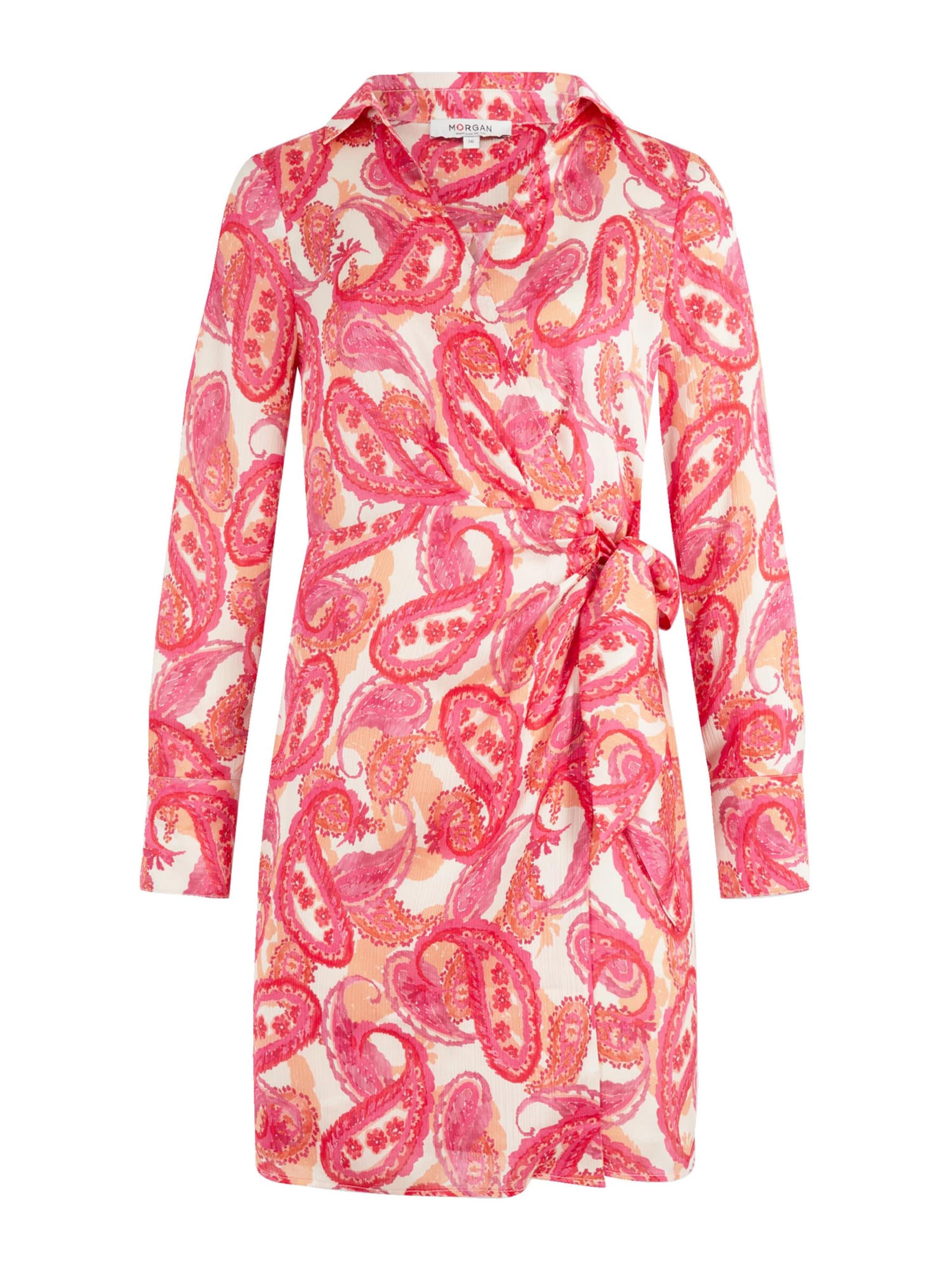 rozā Morgan Kleita: no priekšpuses