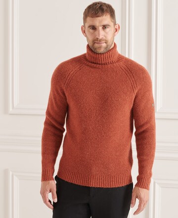 Superdry Sweater in Red: front