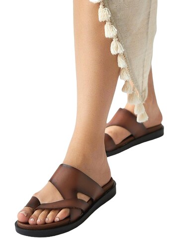 Limoya Mule in Brown