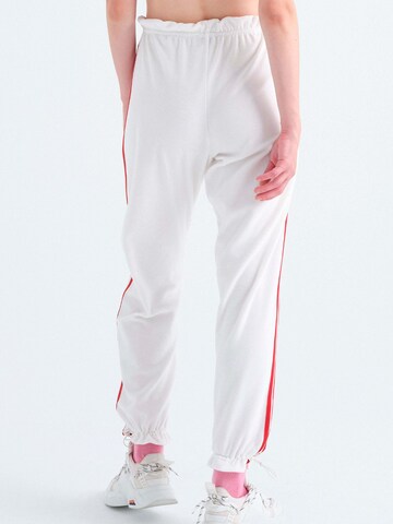 Rockupy Regular Workout Pants 'Wakanda' in White