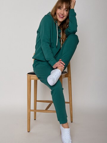 GREENBOMB Tapered Broek in Groen