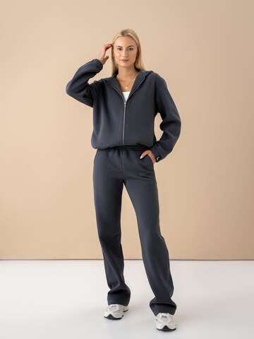 cut my fashion Träningsdräkt i grå