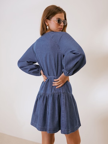 Friends Like These Blousejurk in Blauw