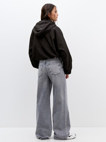 Geacă de primăvară-toamnă de la Pull&Bear pe negru