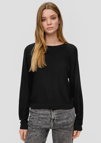 Pull-over QS en noir : devant