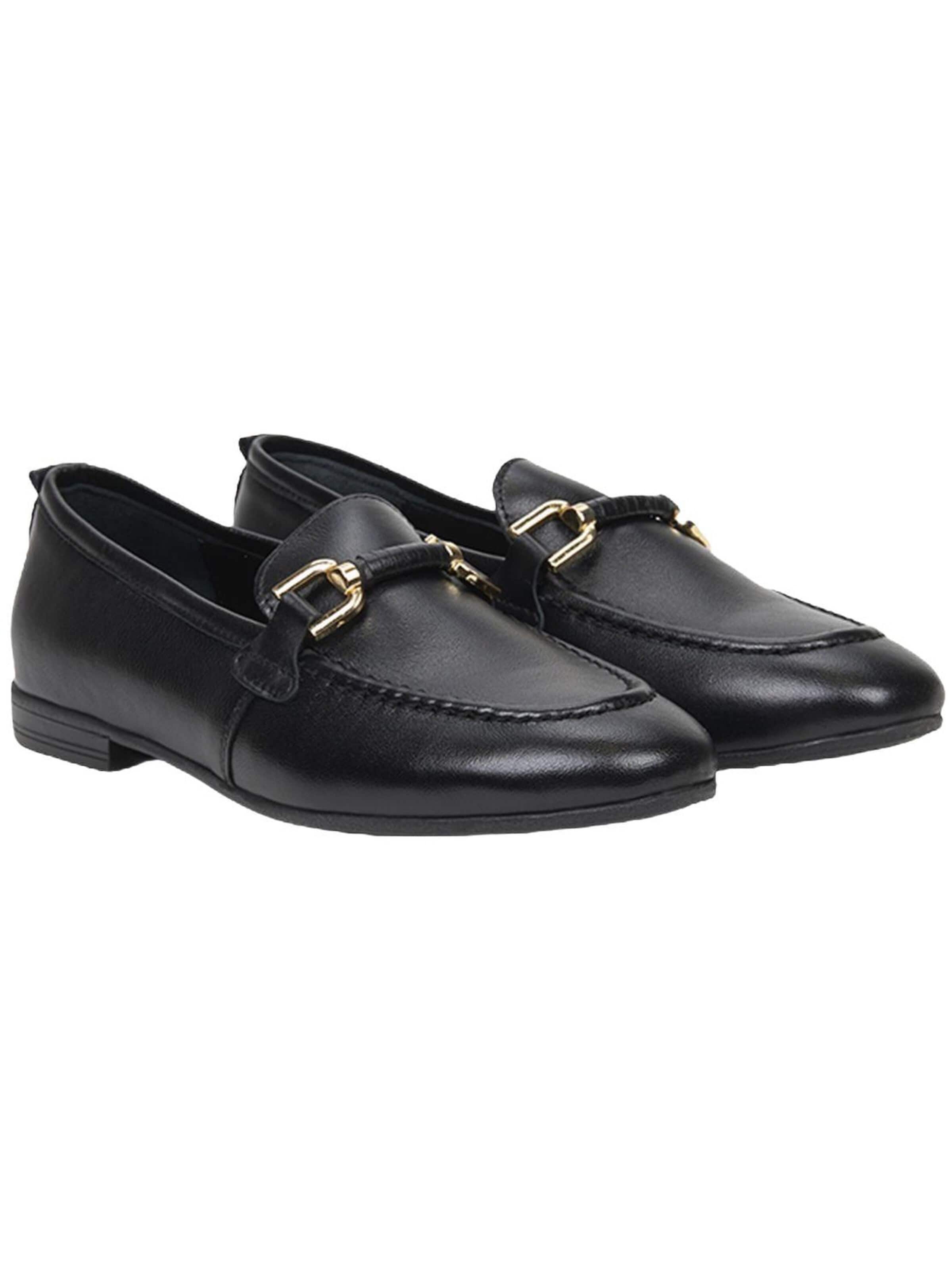 Desa Classic Flats 'Slipper' in Black