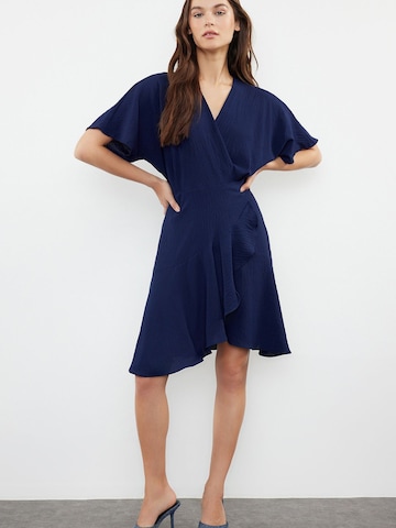 Trendyol Kleid in Blau