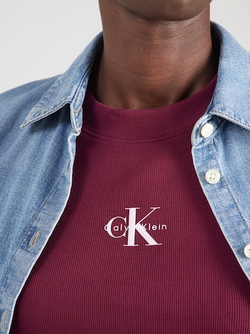 T-shirt Calvin Klein Jeans en violet