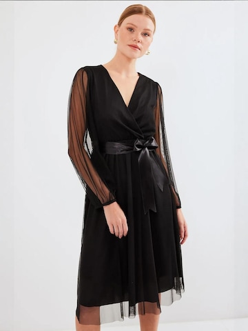 Bigdart Kleid in Schwarz: Vorderseite