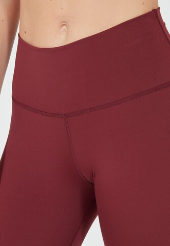 Athlecia Slimfit Sporthose 'Franz' in Rot