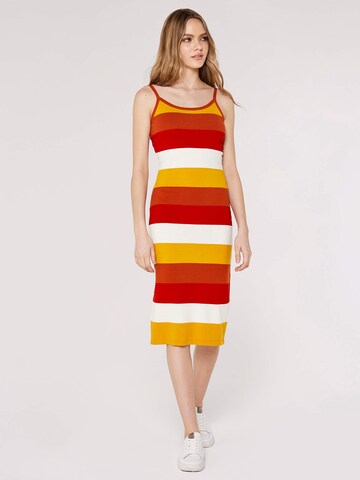Robe Apricot en orange