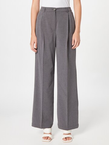 24COLOURS - Pantalón plisado en gris: frente