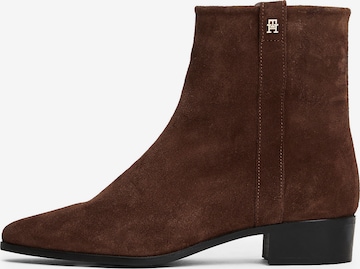 TOMMY HILFIGER Bootie in Brown: front