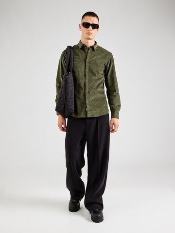 anerkjendt - Ajuste regular Camisa 'LEIF' en verde