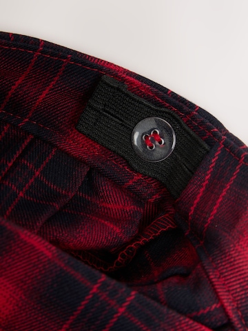 Next Seelik, värv punane