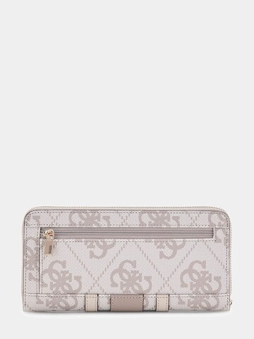 GUESS Portemonnaie 'Erenia' in Beige