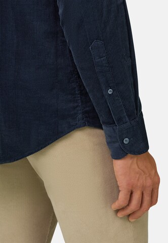 Boggi Milano Shirt in Blue: front