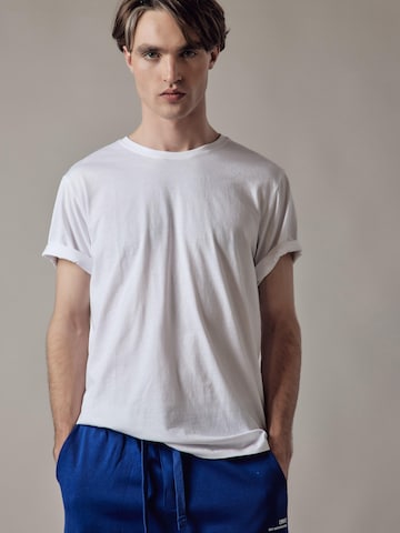 Maglietta 'Girocollo' di OWN Off With Nature in bianco: frontale