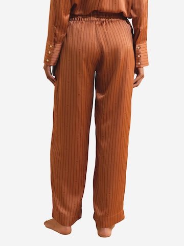 Pantaloncini da pigiama 'Rumi' di ETAM in marrone