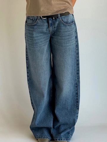 BALMOHK Barrel Farkut 'RITA' värissä sininen: etupuoli