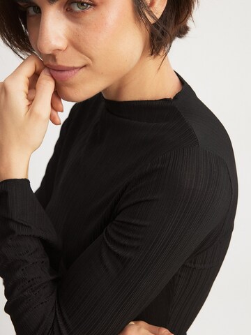 NA-KD Top in Black