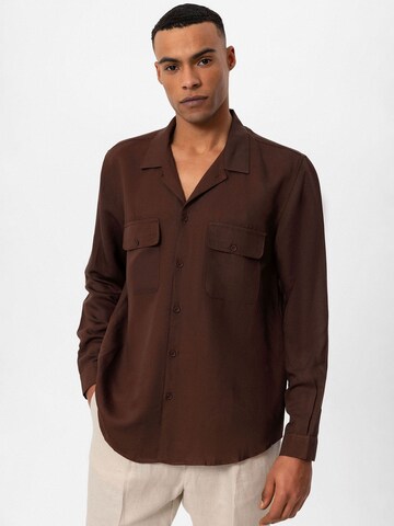 Coupe regular Chemise Antioch en marron