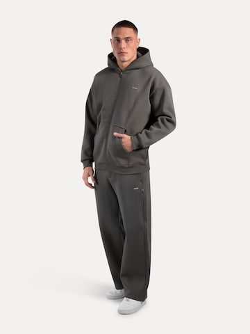 Smilodox Cedrik Basic Zipper Hoodie in Grau