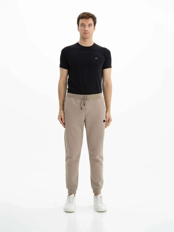 Arma Конический (Tapered) Штаны в Серый