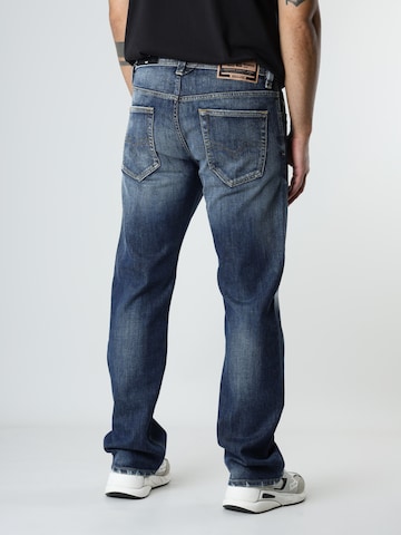 DIESEL - regular Vaquero 'Larkee-X' en azul