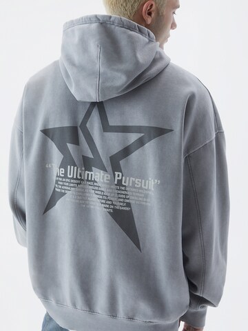 Pull&Bear Sweatshirt i grå