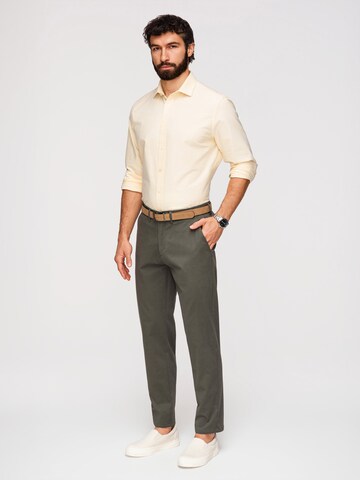 Regular Pantalon chino 'OM-PACP-0293' Ombre en vert