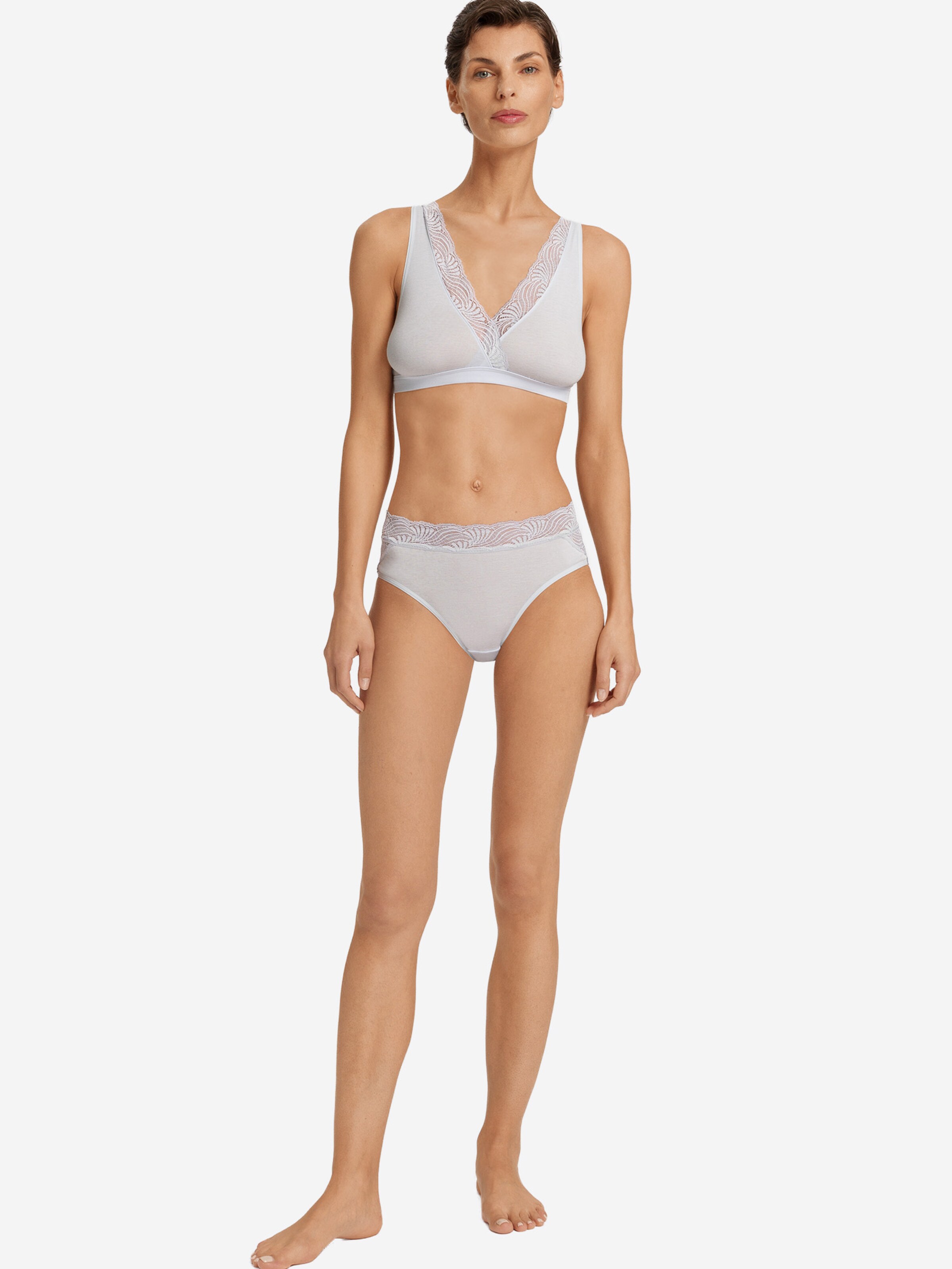 Hanro Triangle Bra in Blue