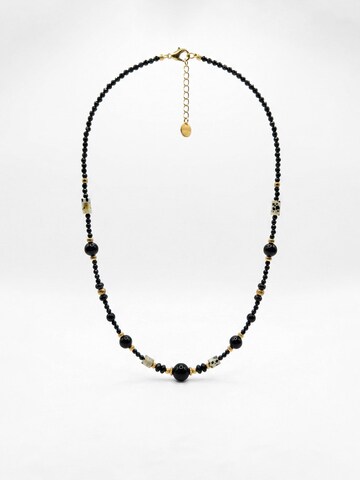 Nemomatheo Kette 'Eclipse – Kette mit Steinperlen'‌‌‌‌‌‌‌‌ in Schwarz: Vorderseite