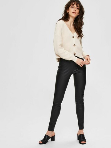 Skinny Pantalon 'SFSYLVIA MW STRETCH LEATHER' SELECTED FEMME en noir