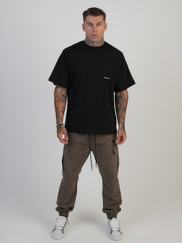 Effilé Pantalon cargo SikSilk en marron