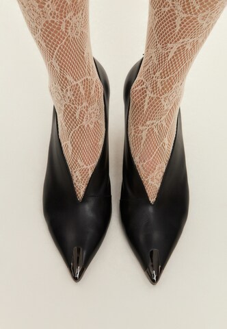 CESARE GASPARI High front pumps in Black